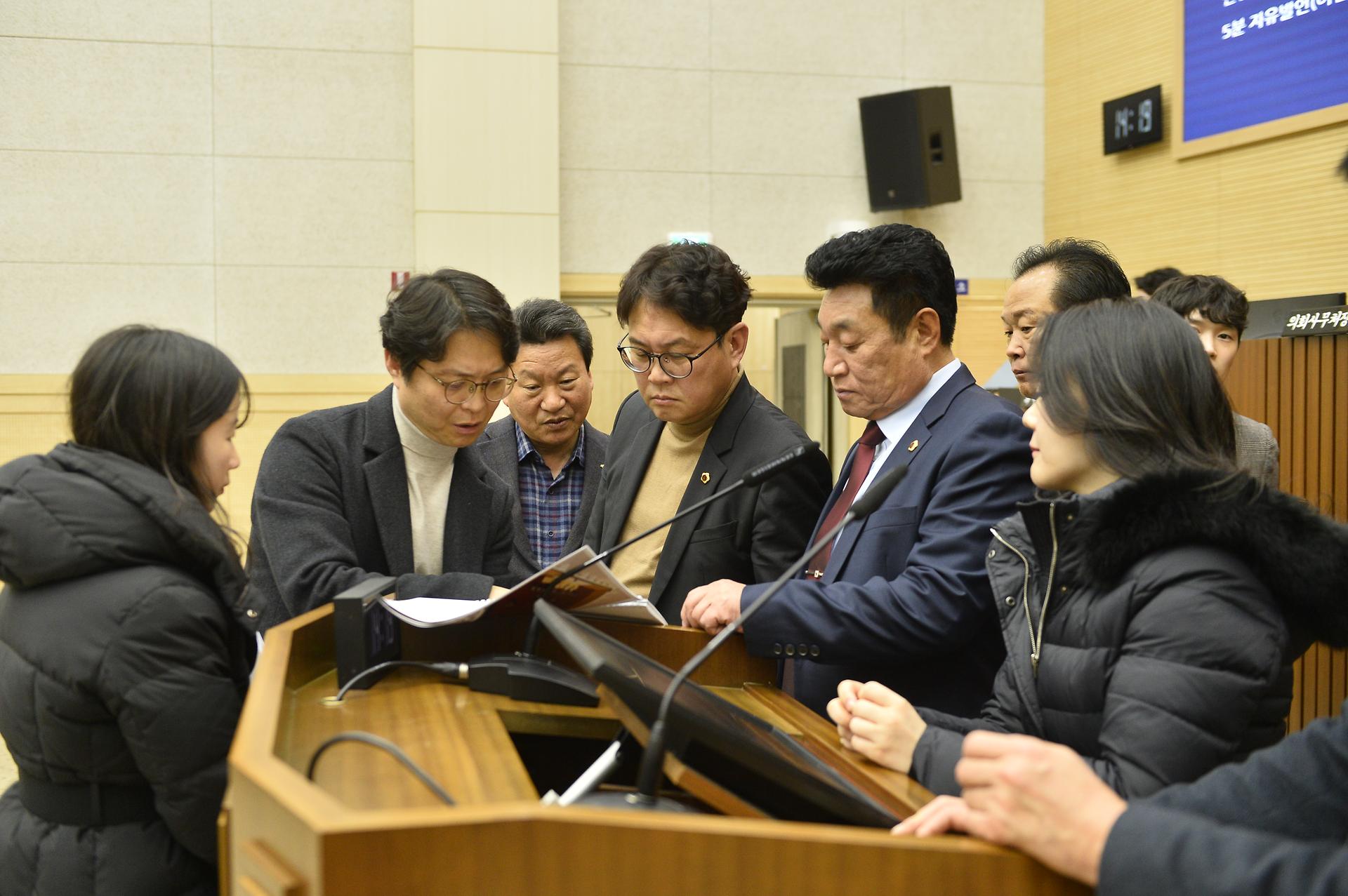 충청북도의회 신청사 건립 대표단 방문_3