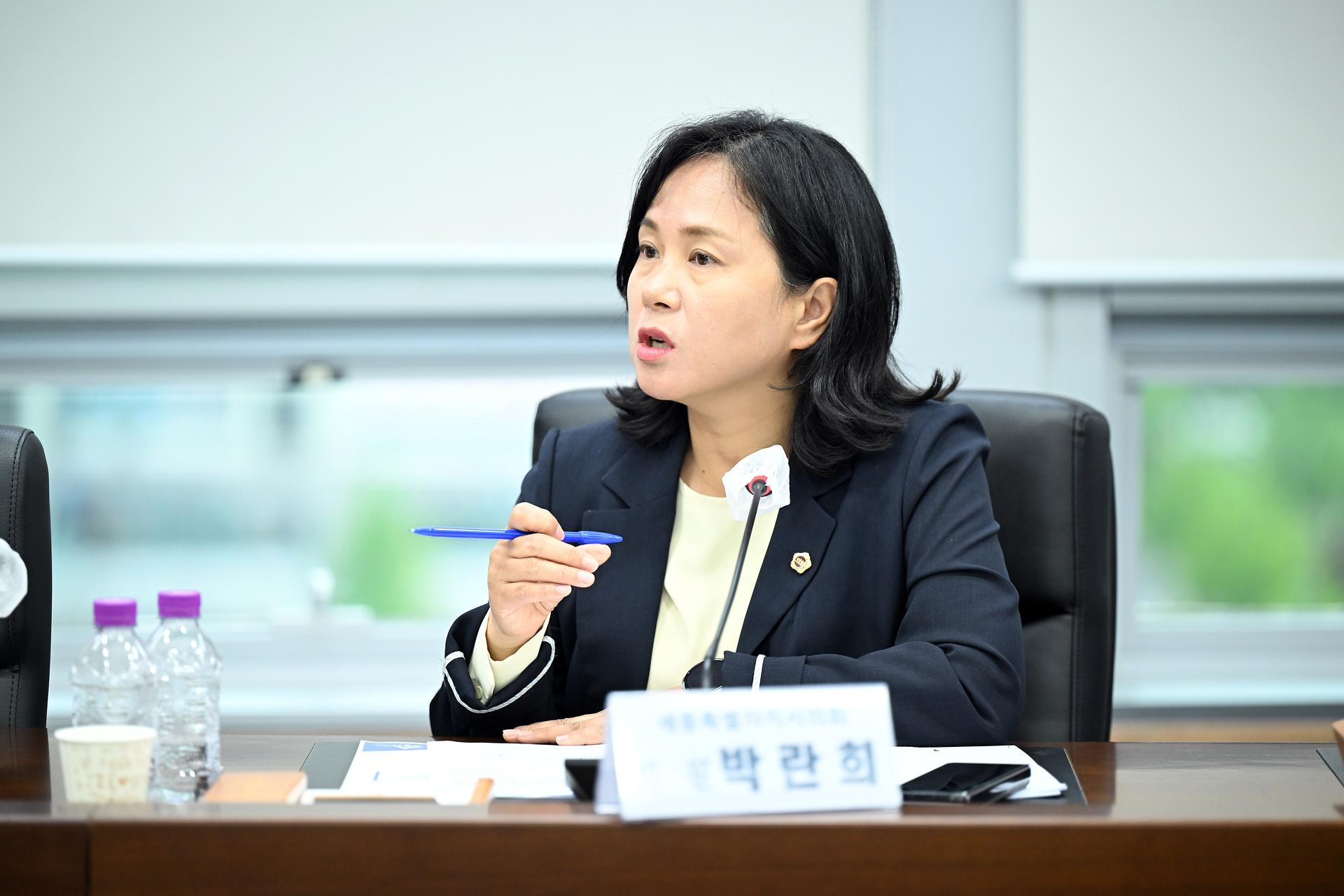 제98회 정례회 의정간담회_11