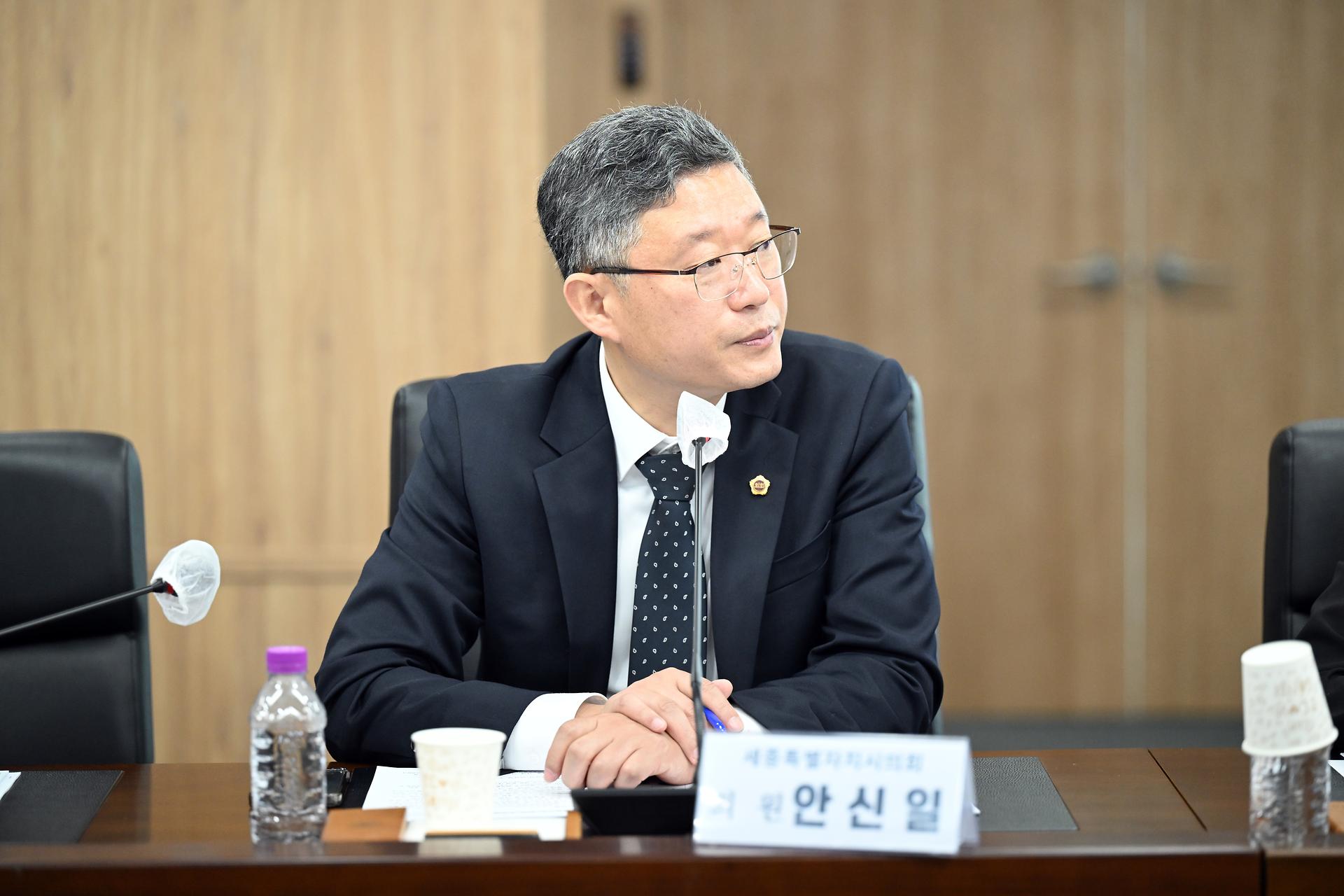 제98회 정례회 의정간담회_12