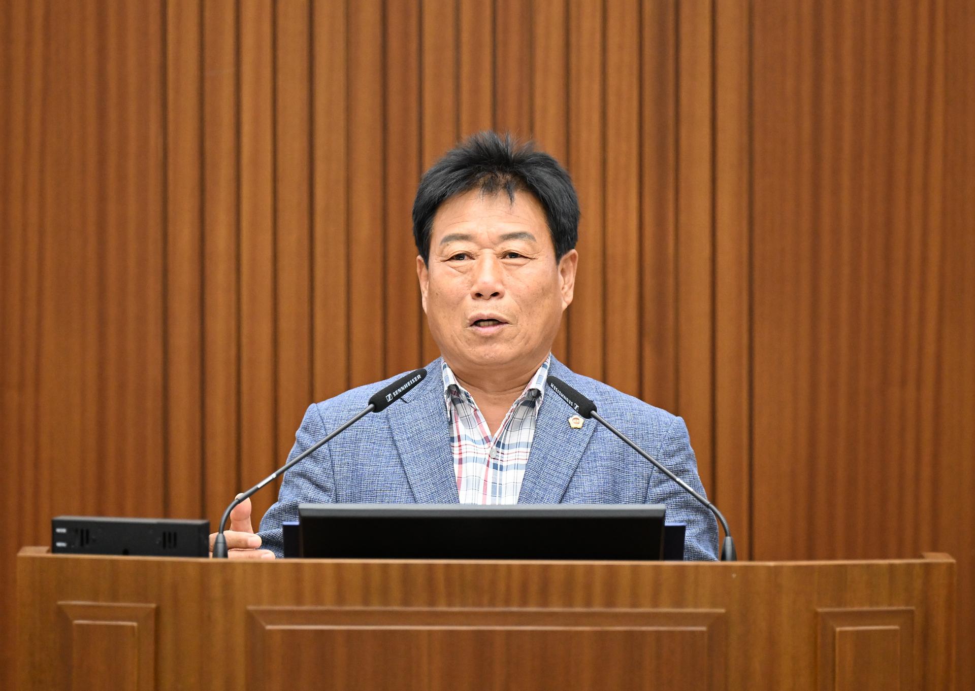 김충식 005.JPG