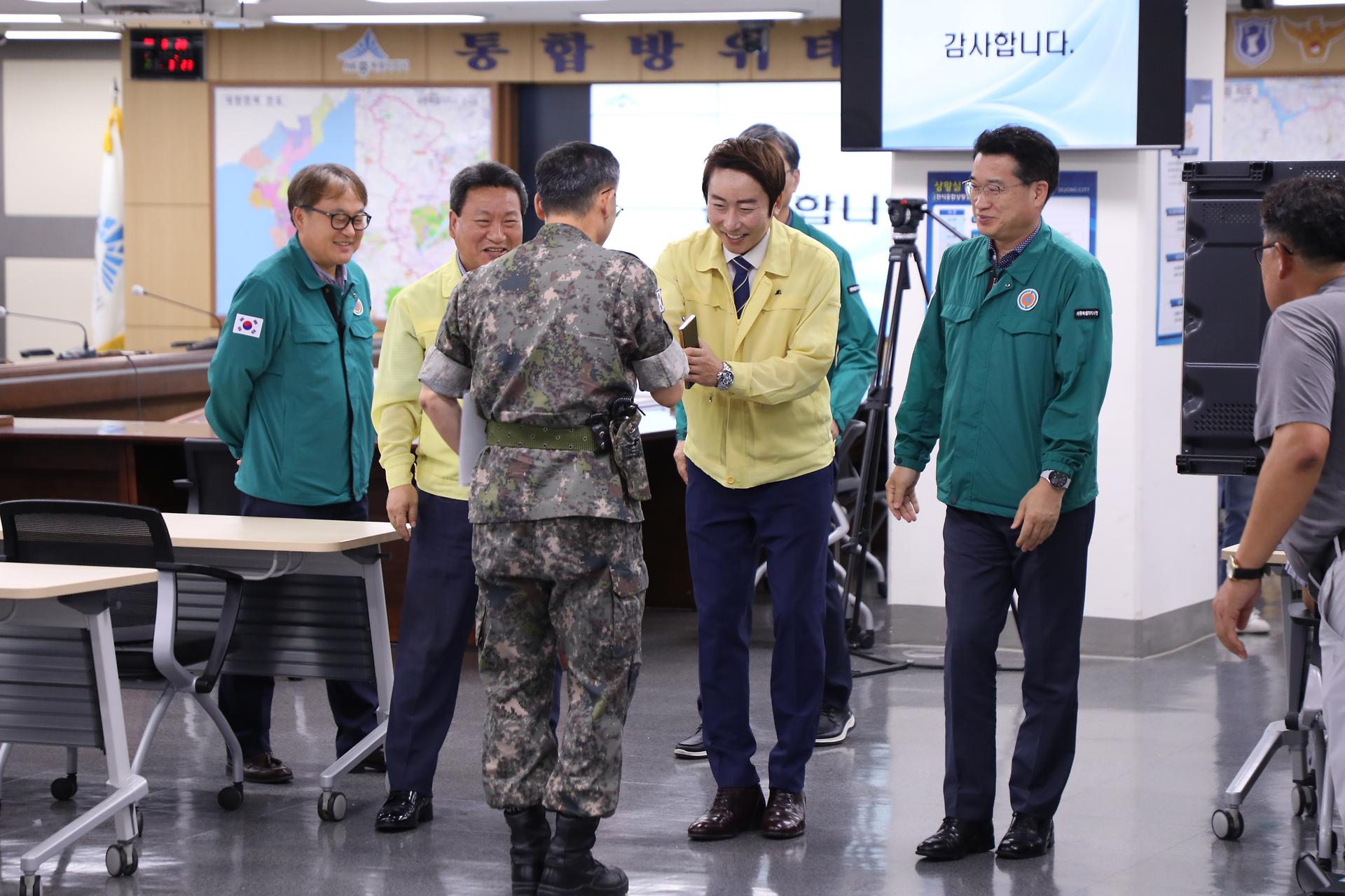 2025년 을지연습 종합상황실 격려 방문_3