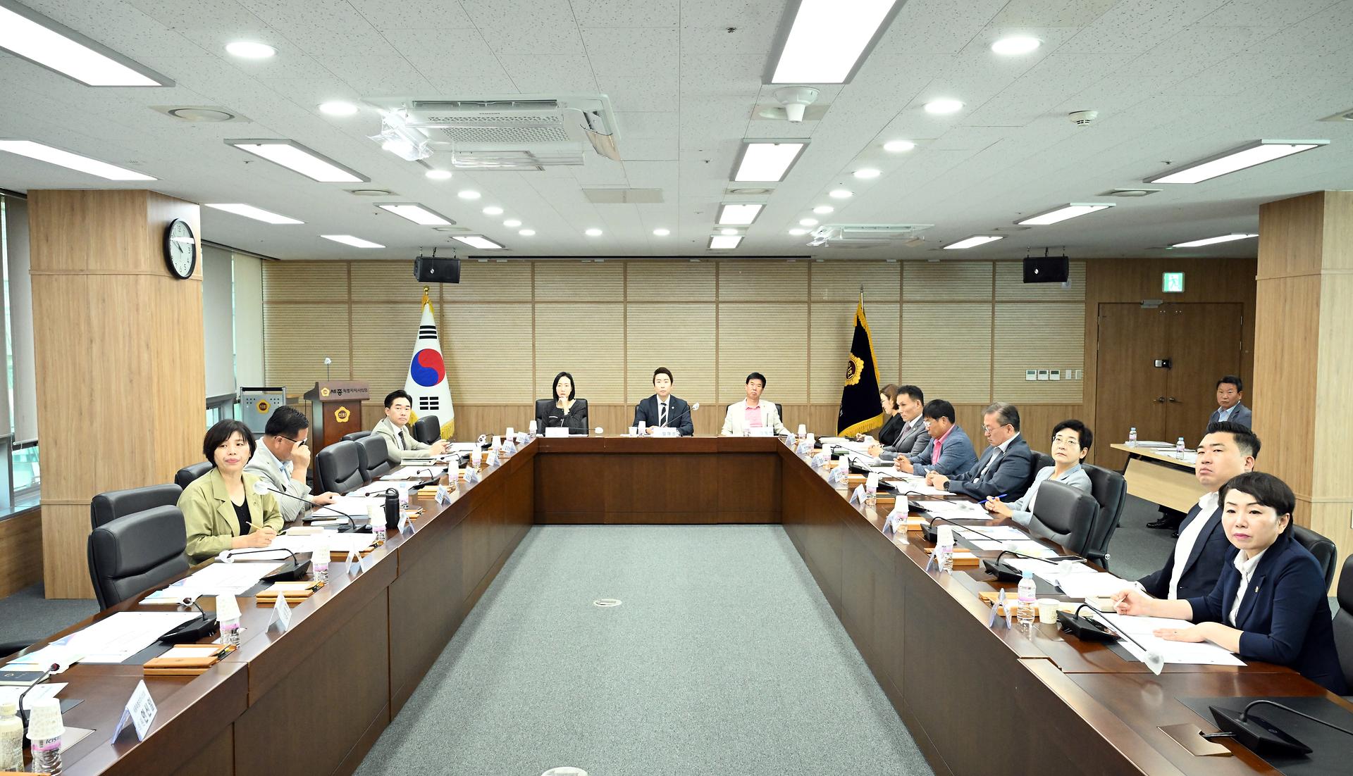 제100회 임시회 의정간담회_1