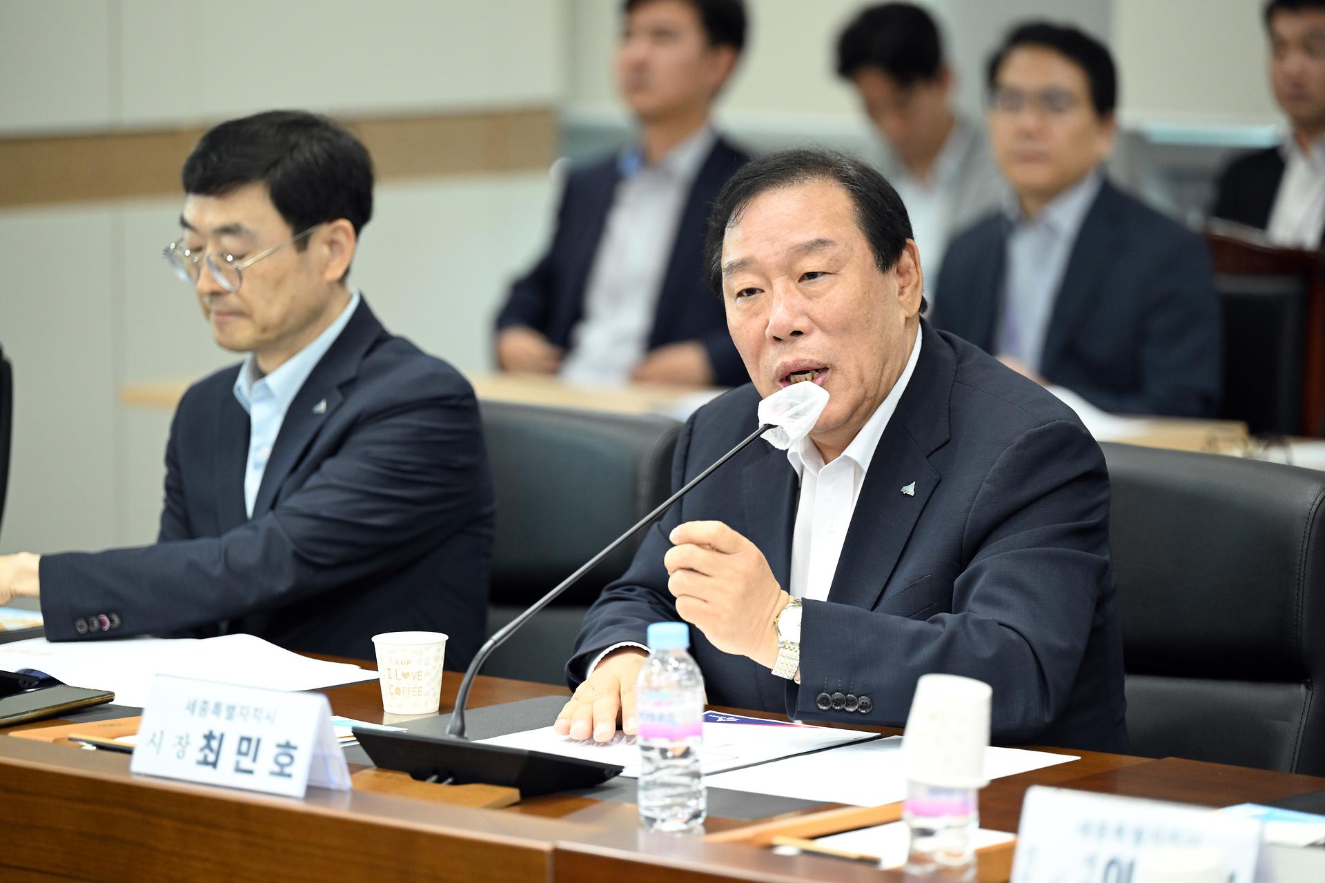 제100회 임시회 의정간담회_5