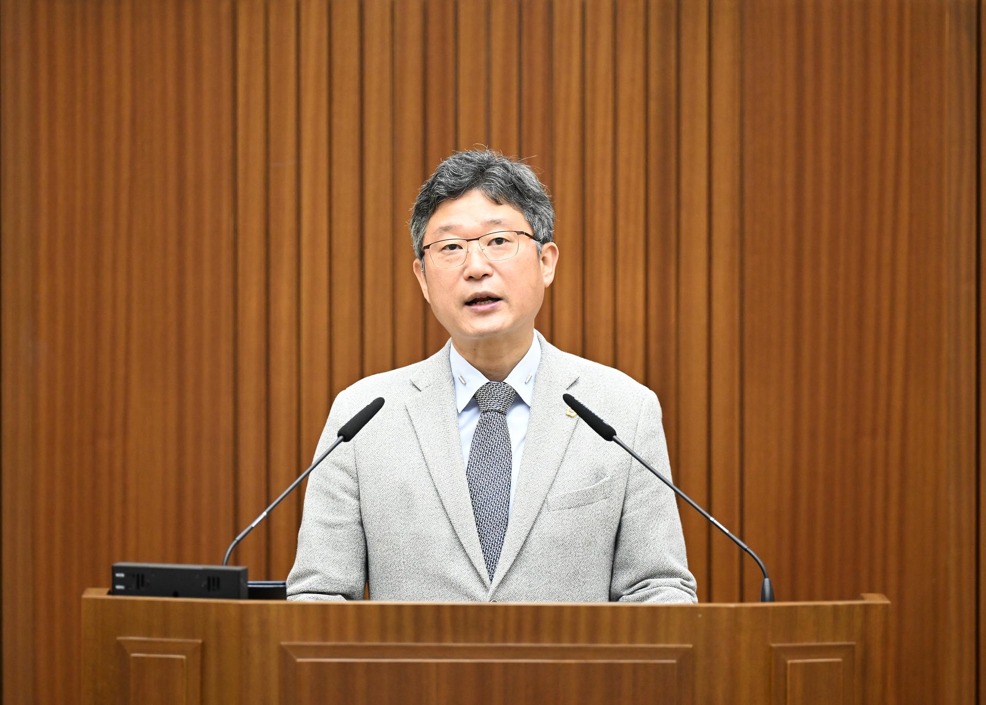 제100회 임시회 제2차 본회의_8