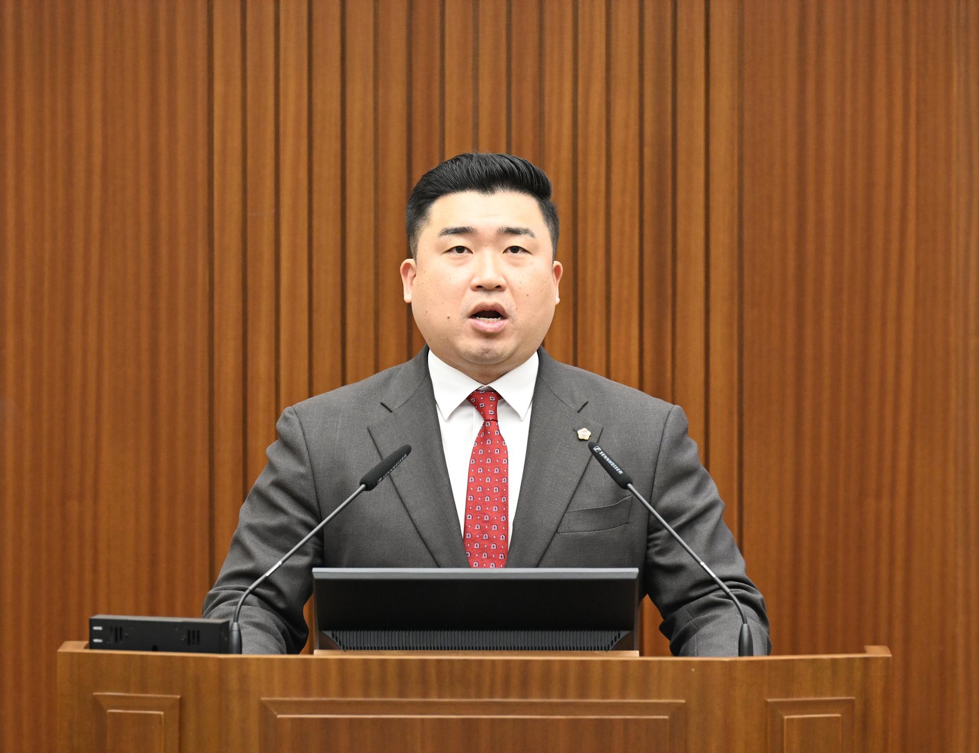 제103회 임시회 제2차 본회의_11