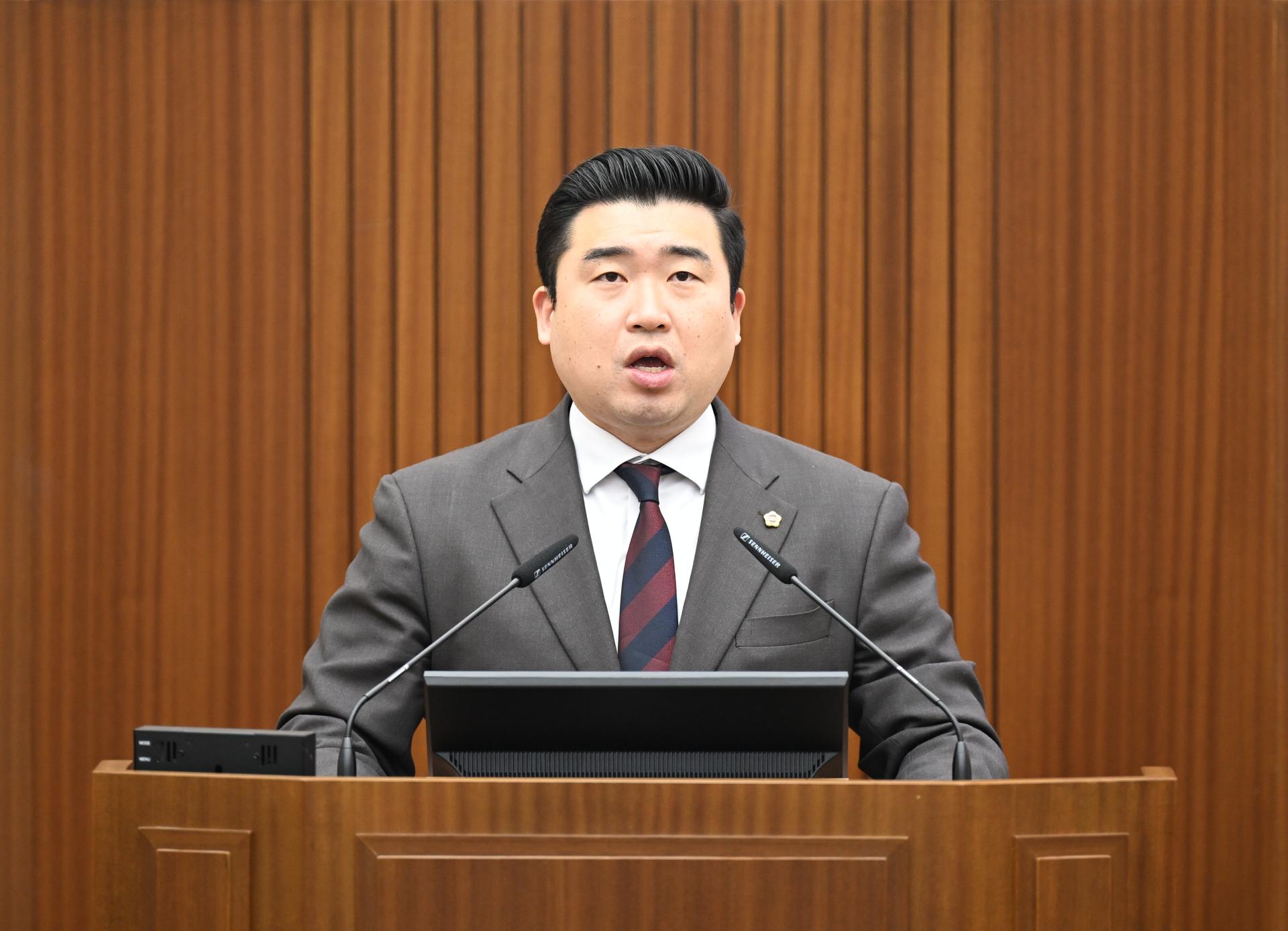 제104회 임시회 제2차 본회의_4