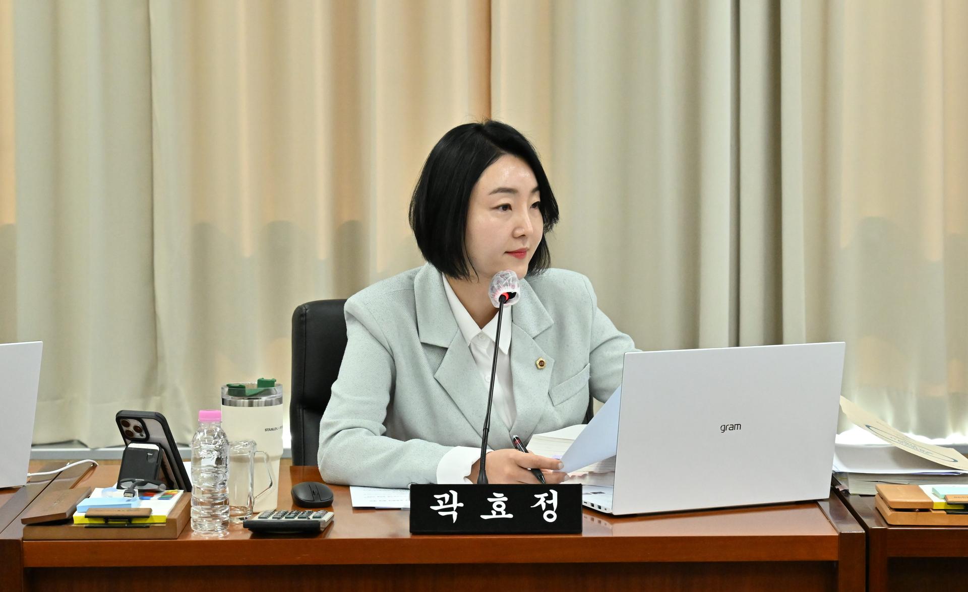 교육안전위원회 행정사무감사(2일차)_4