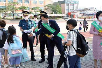 어린이 교통사고 예방 합동 캠페인_3