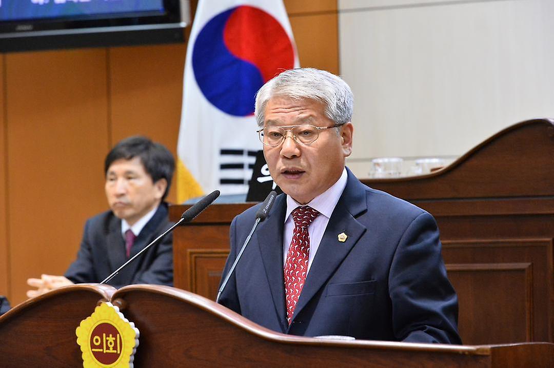 「서금택 의원 “전통시장 활성화 방안 마련하라”」 제34회 정례회 제2차 본회의 시정 질문_1