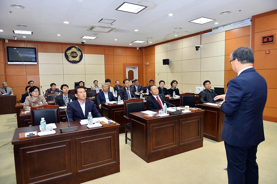 세종시의회, 상반기 입법고문 간담회 개최_1