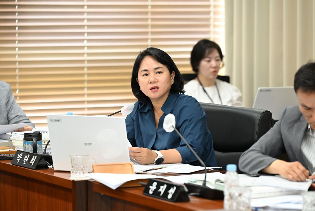 [2024행정사무감사] 세종시의회 박란희 의원, “세종SB플라자 관리 부실 지적하며 시정조치 주문”_1