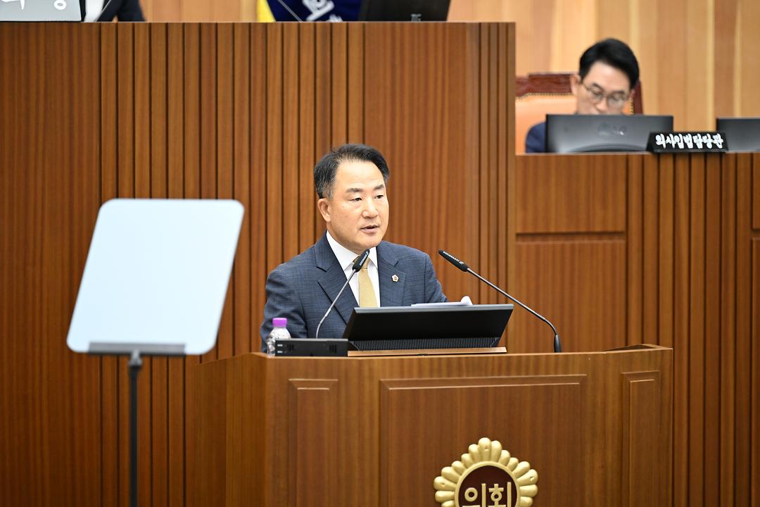 [긴급현안질문] 세종시의회 상병헌 의원,  “일자리가 풍부한 세종시 만들기 위한  지역경제 현황 진단”_1