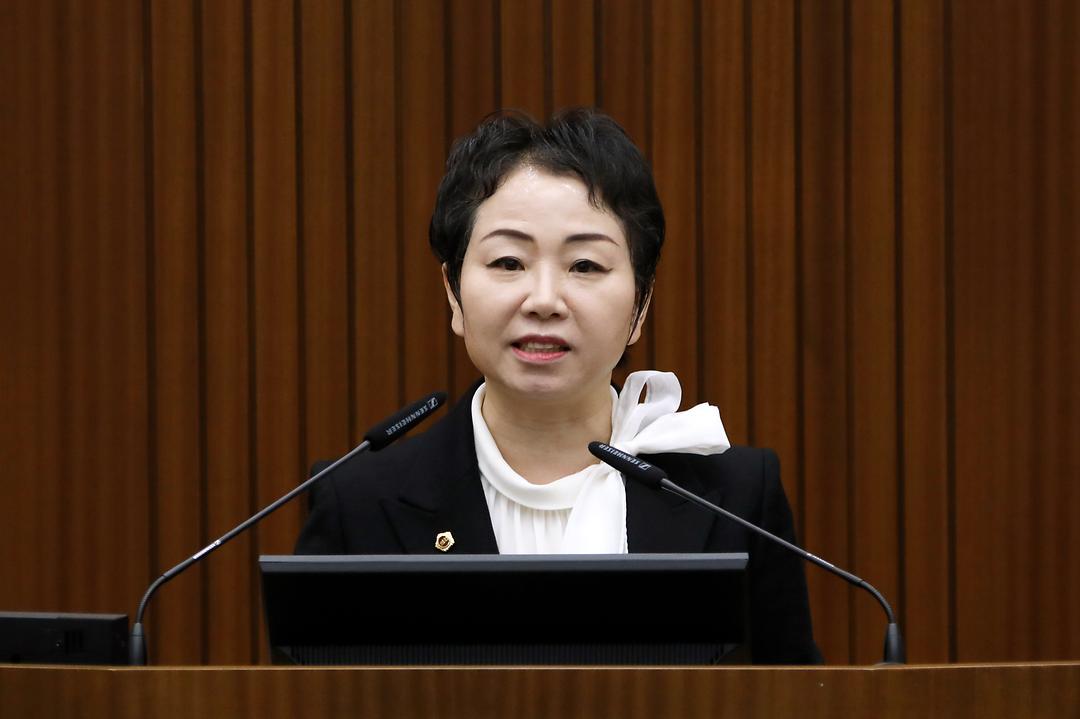 [5분 자유발언] 세종시의회 홍나영 의원, “세종 빛 축제, 지역 상권 활성화의 기폭제가 되어야”_1