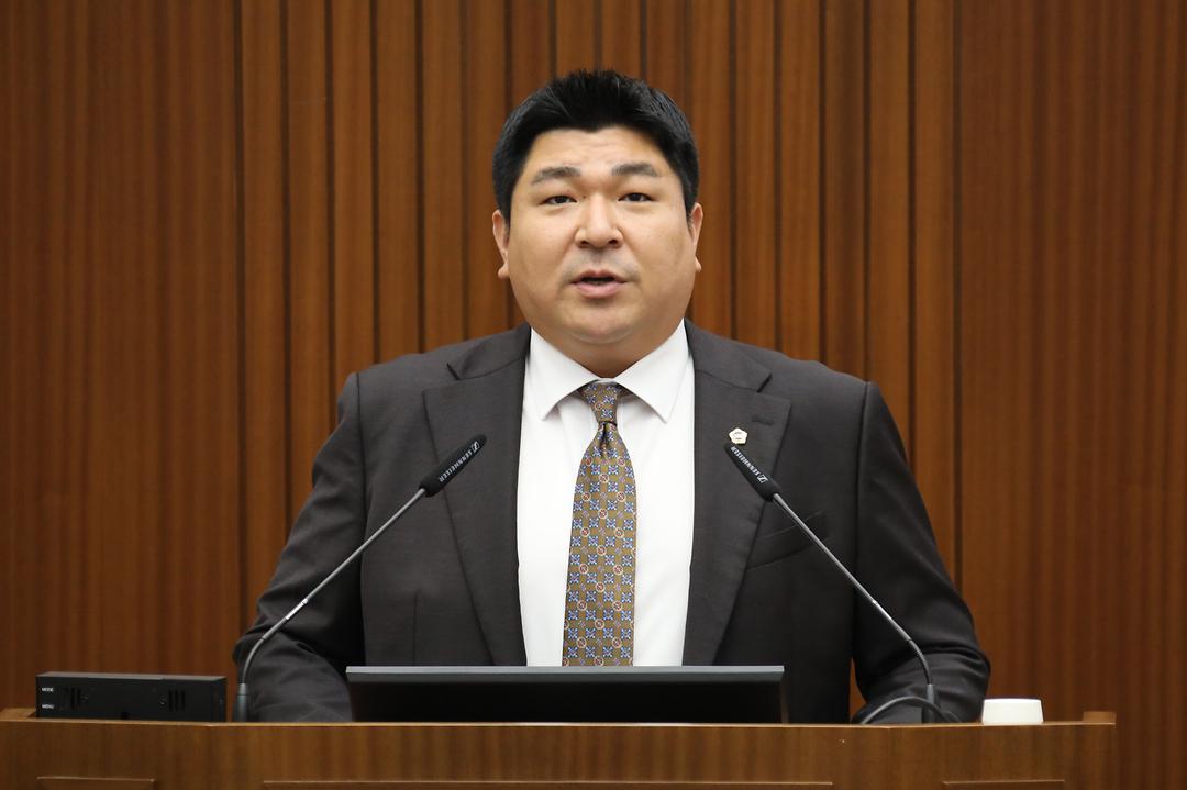 [5분 자유발언] 세종시의회 김영현 의원 “세종 떠나는 체육 유망주들… 교육여건 개선해야”_2