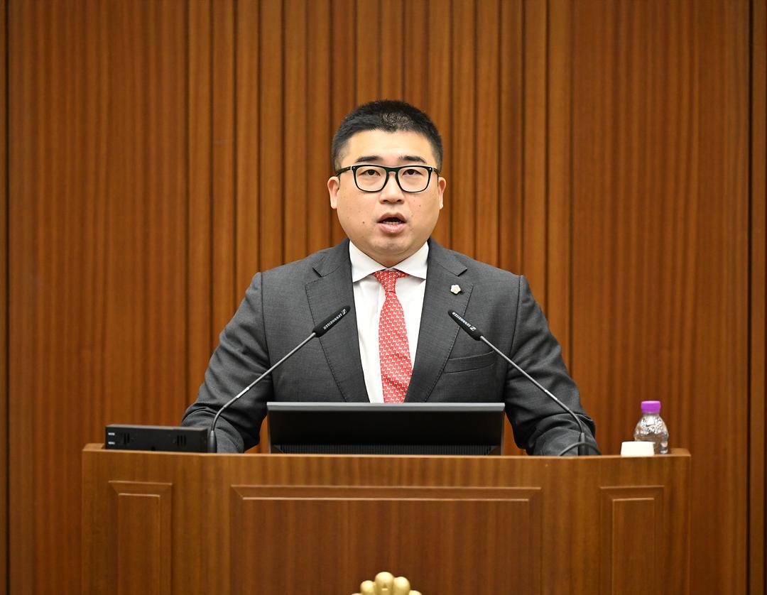 [5분 자유발언] 세종시의회 최원석 의원, 시의회가 국제정원도시박람회 개최 원하는 시민의 목소리에 응답해야_2