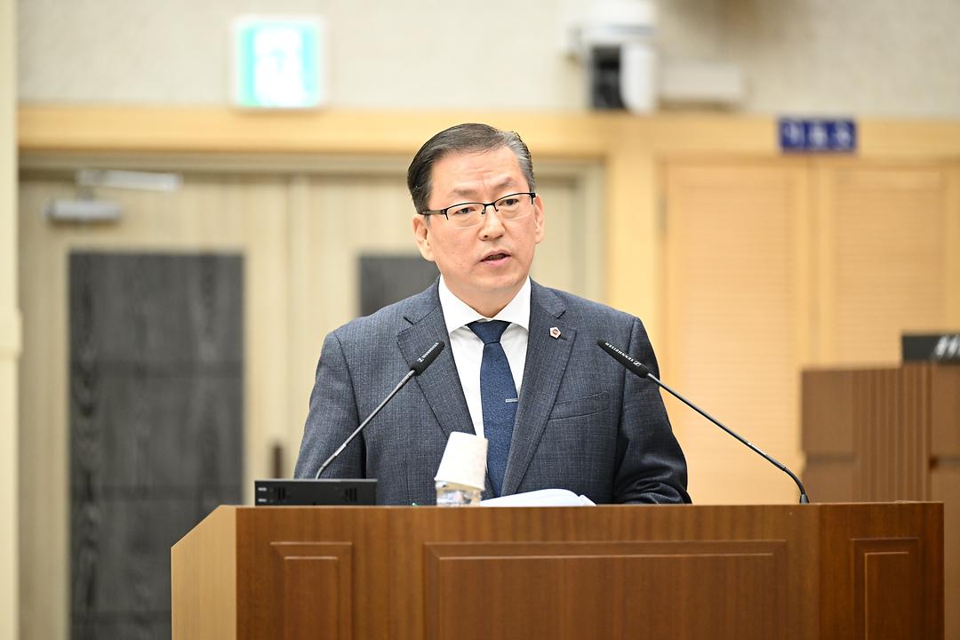 [시정질문] 세종시의회 유인호 의원, “상권활성화를 위한 경영회복지원금 등 소상공인 지원 필요”_1