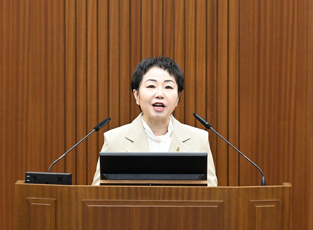 [5분 자유발언] 세종시의회 홍나영 의원 “초등돌봄에 사각지대는 없어야 한다! 학교 안전망 강화, 우리 모두의 책임입니다”_1