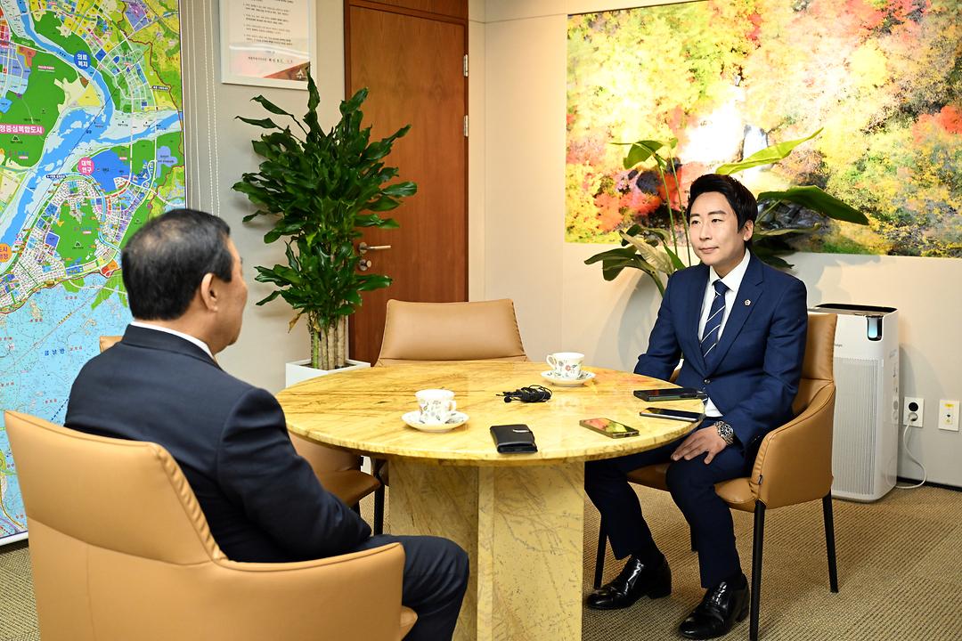 임채성 의장, 행정수도 세종 완성 위해 협력 강화 및 인사청문회 도입 전격 합의_3