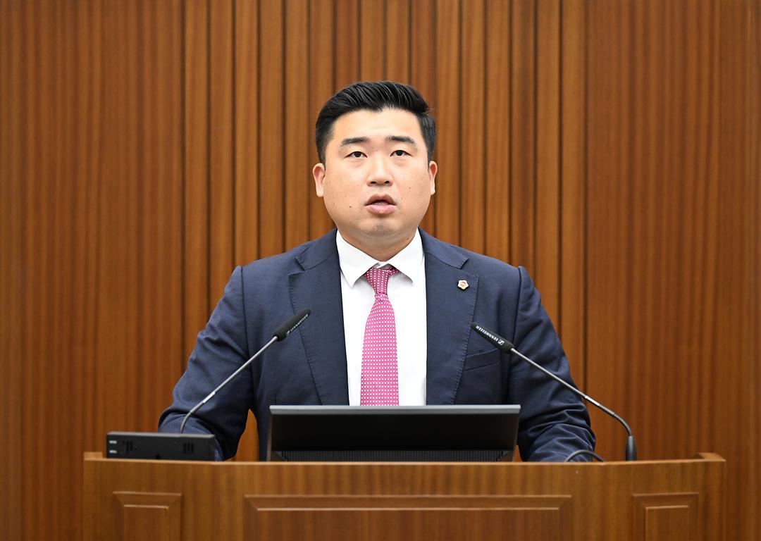 [5분 자유발언] 세종시의회 최원석 의원, 마트는 닫고, 불편은 열렸다. “시민만 피해 보는 규제”_1