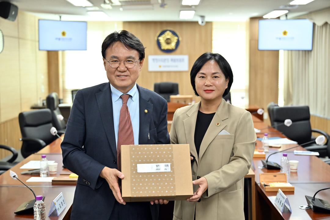 세종시의회 행정수도완성특위, 국회의원과 간담회 개최_4