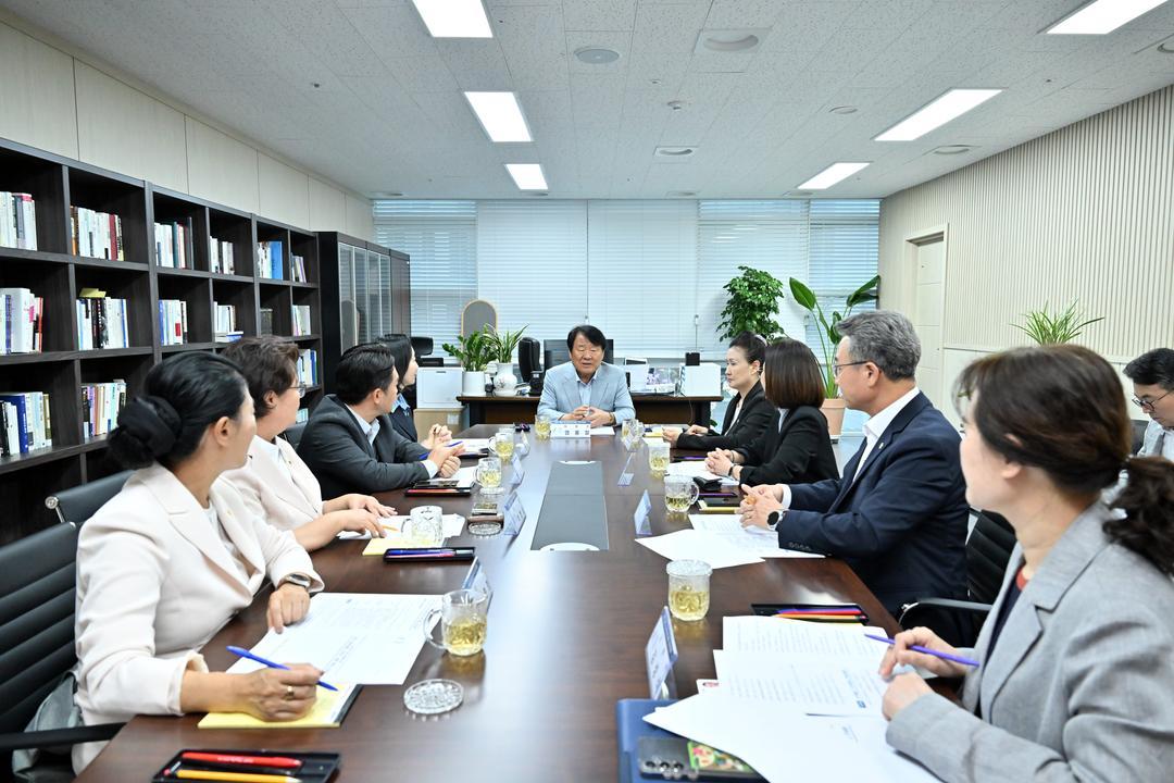 세종시의회 2027 충청권 하계세계대학경기대회 추진 특위, 조직위와 성공 개최 협력 강화_3