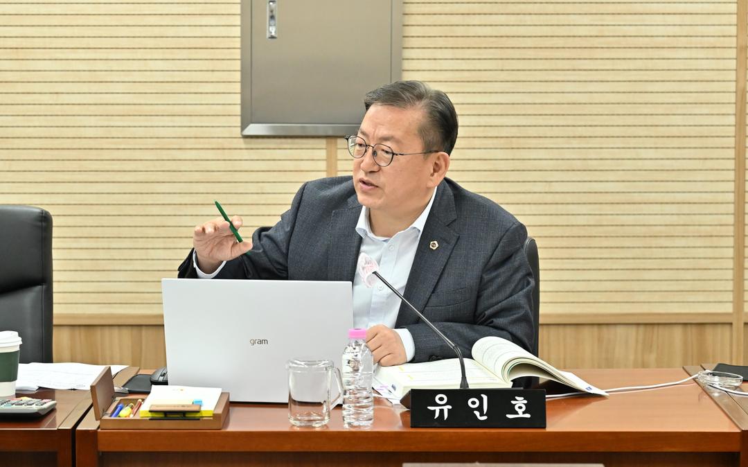 [2026 행정사무감사] 세종시의회 유인호 의원, “행정사무감사서 고질적인 장기 독점 구조 및 공정성 문제 지적”_3