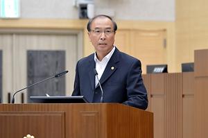 김선무 의원, 도시계획구역 관리 등 시정 질의