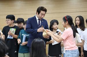 세종시의회 임채성 의장, 종촌초 방문