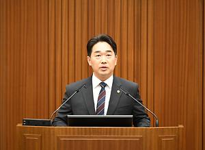 [5분 자유발언] 세종시의회 김재형 의원, 비 올 때마다 진흙탕 공원… 시민 불편 가중